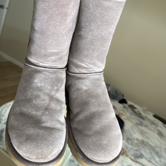 Used. Greyish purple. Zipper back - Picture 5 of 7